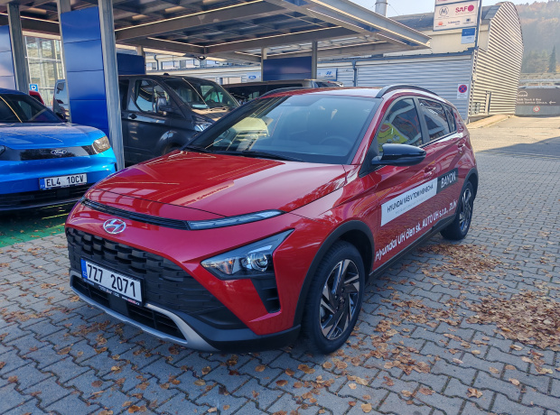 BAYON - Play - 1,0 T-GDI 74 kW 4×2 - Černý - Dragon Red Pearl