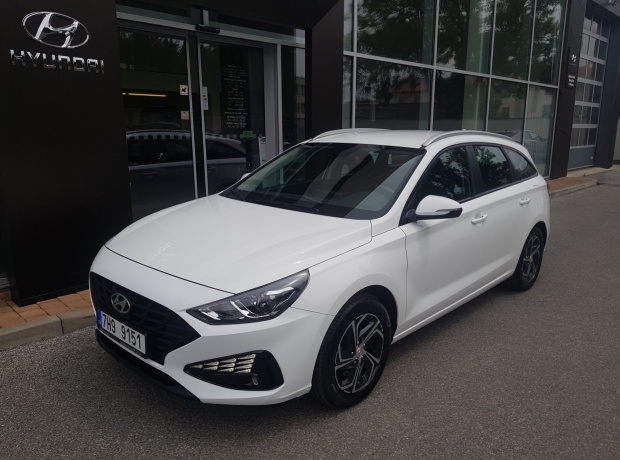 i30 Kombi - Comfort - 1,5i 81 kW 4×2 - Černý - Atlas White
