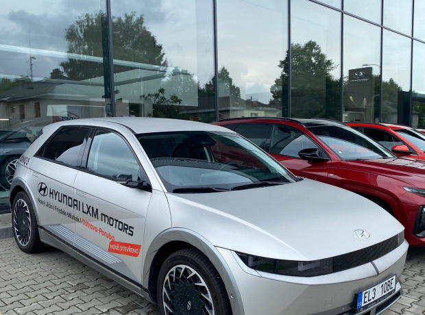 IONIQ 5 - Style - POWER 77 kWh 239 kW 4×4 - Černý - Gravity Gold Matte