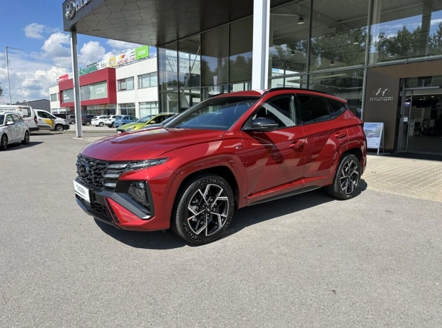 Nový TUCSON - N Line - 1,6 T-GDI 118 kW 4×2 - Černý - Ultimate Red Metallic